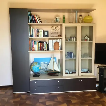 Green Holiday Terrace Apartment